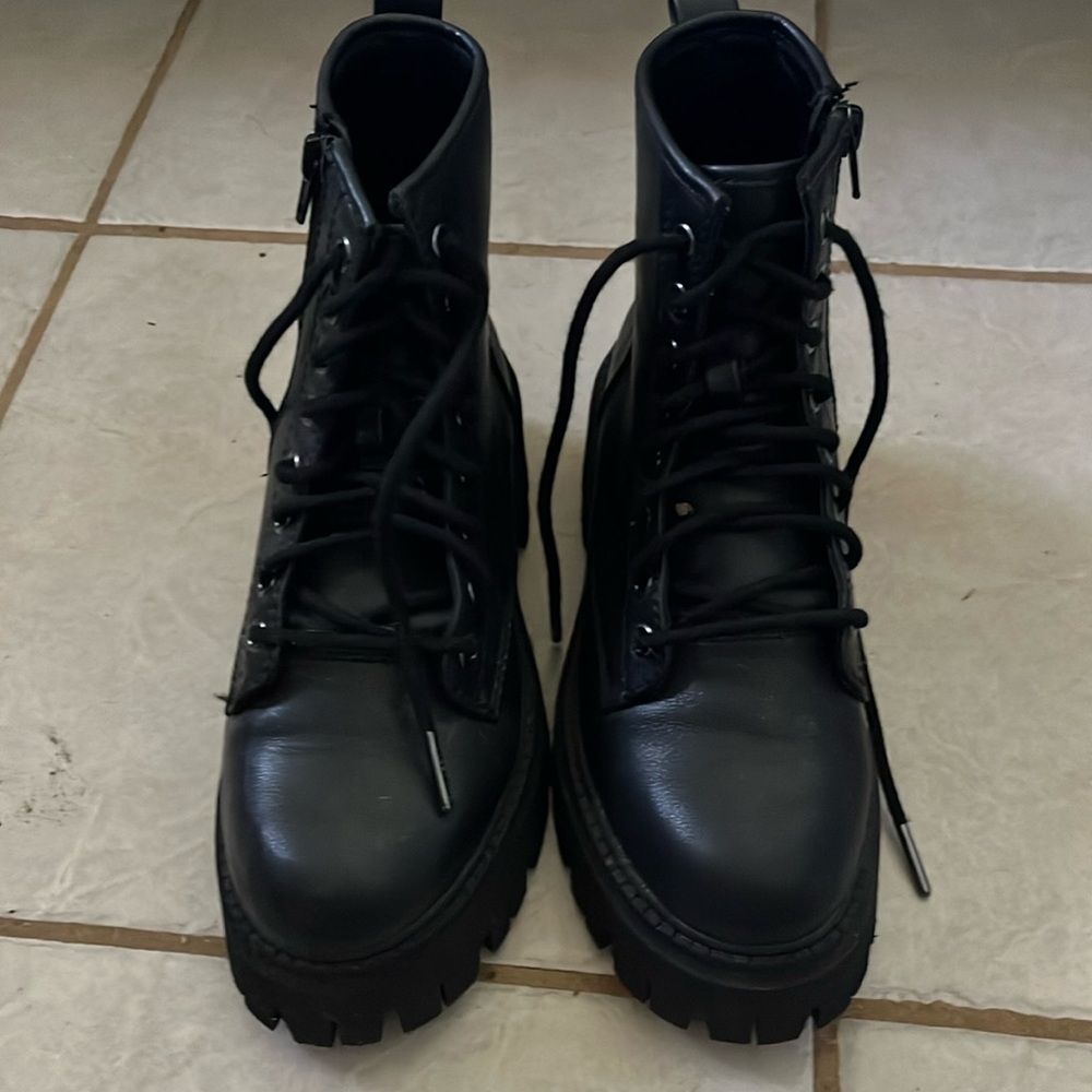 They are black laced boots